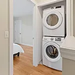 Stylish And Comfortable 1-Br In The Heart Of Detroit