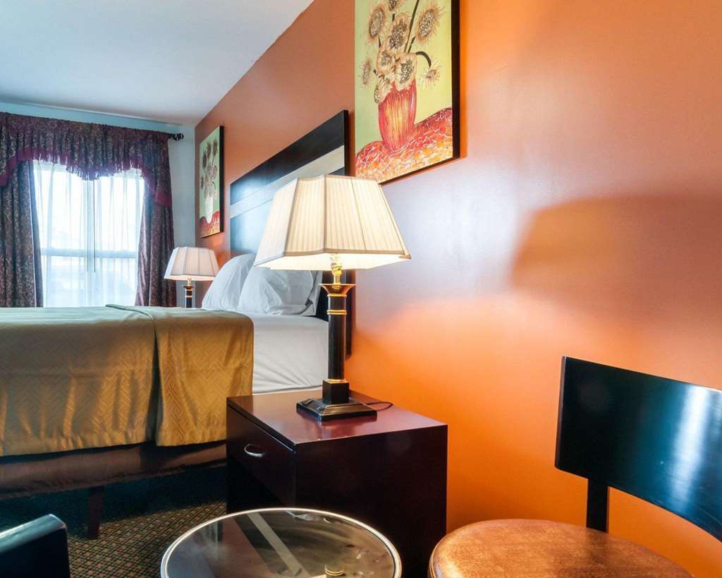 Rodeway & Inkster Hotel Detroit