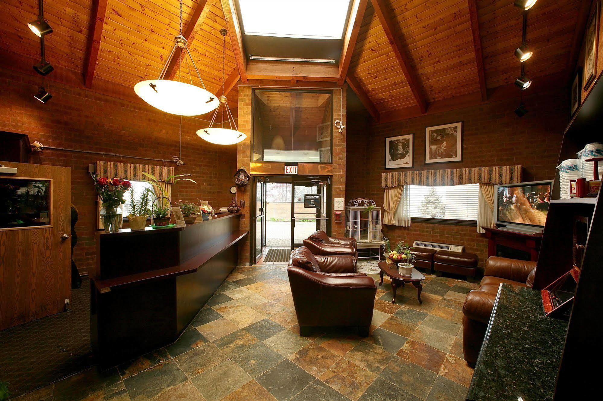 Marvin's Garden Hotel 3*