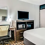 Quality Inn Detroit Downtown