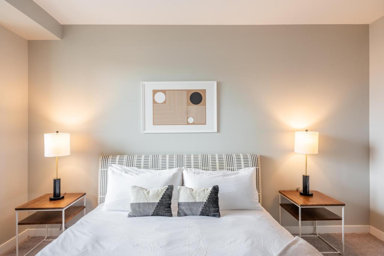 Mint House - New Center Aparthotel 4*