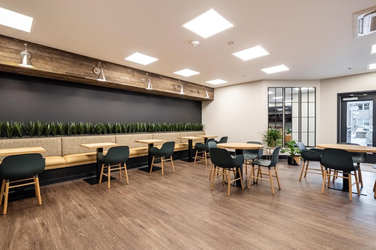 Mint House - New Center Aparthotel 4*